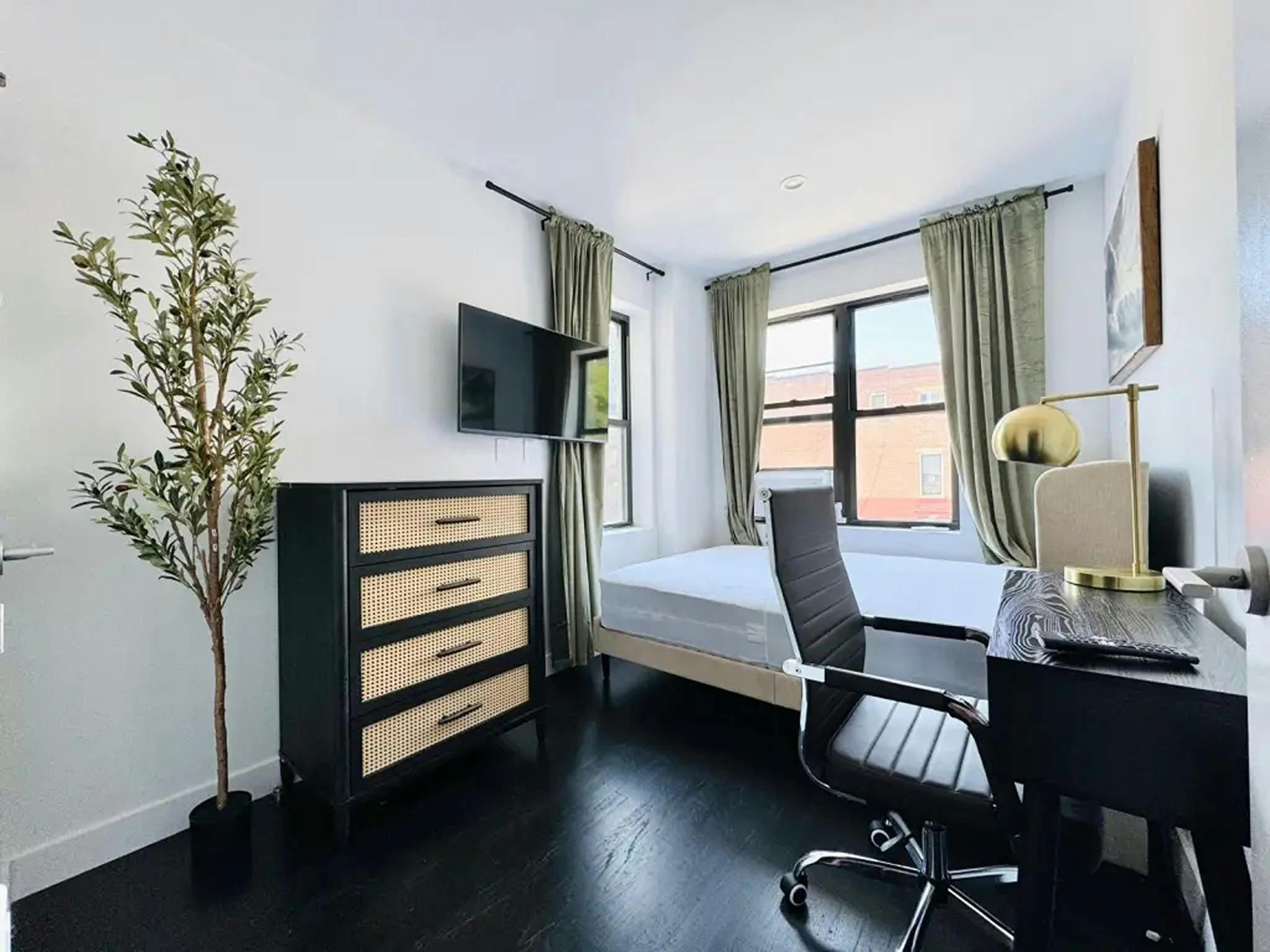 Vanderbilt Ave, Brooklyn, NY preview