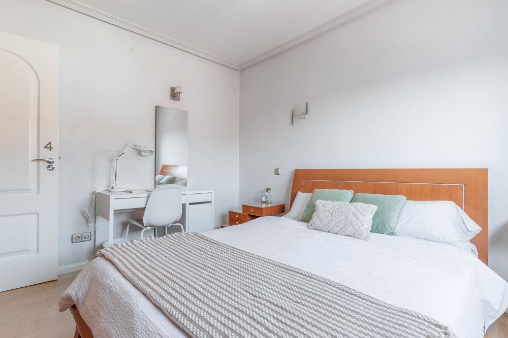 Private room for rent for €550 per month in Madrid, Calle de Motilla del Palancar
