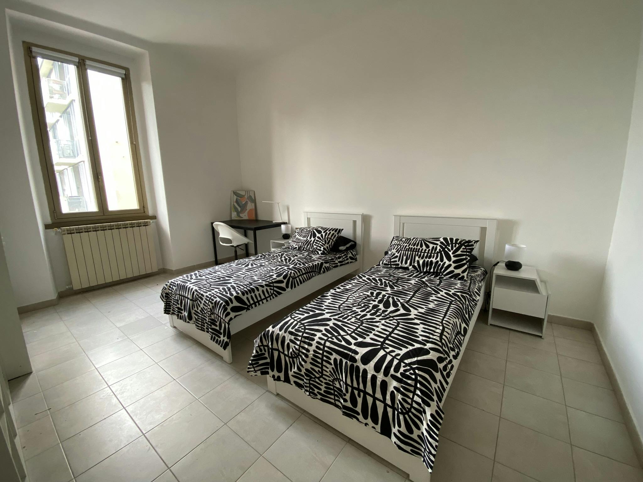 Apartment for rent for €1,300 per month in Milan, Via Don Giuseppe Andreoli