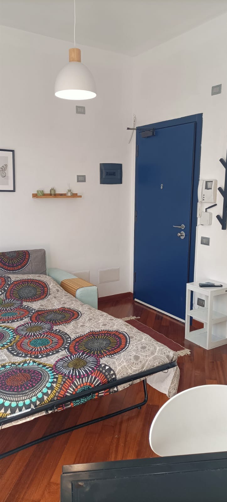 Studio for rent for €1,600 per month in Milan, Via Sannio