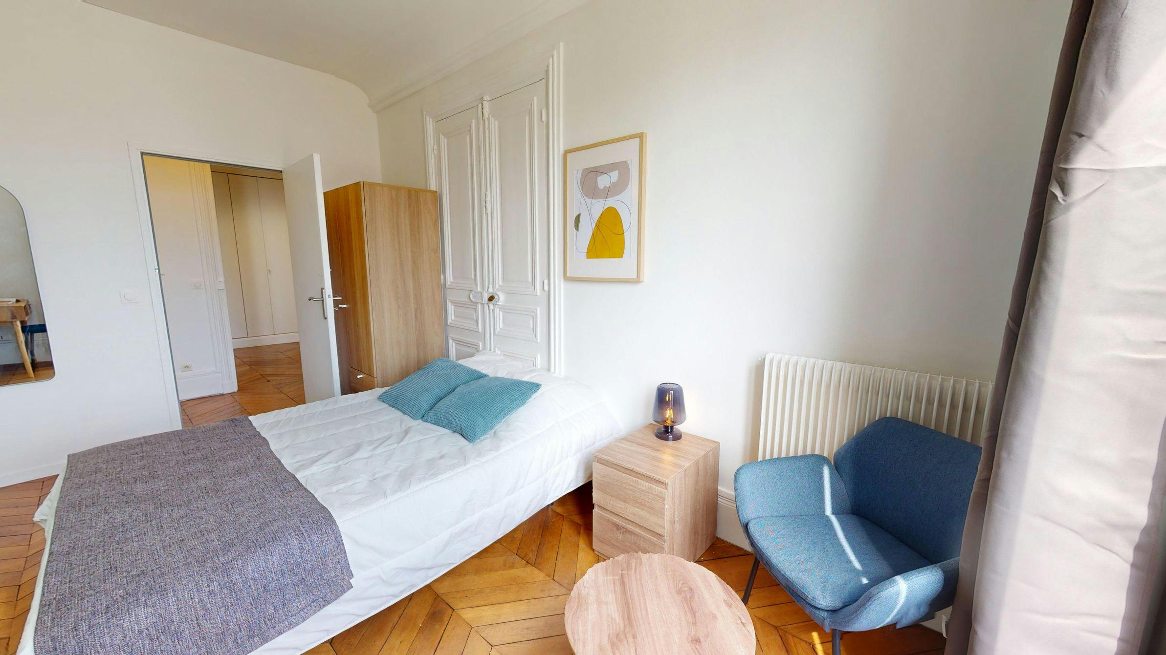Private room for rent on Rue Taitbout, Paris - Vue 3