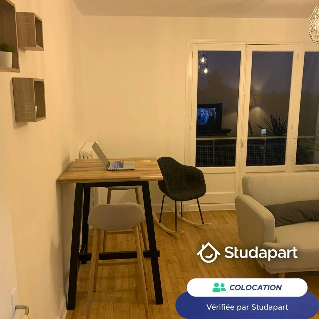 Private room for rent on Avenue Richelieu, Nantes - Vue 3