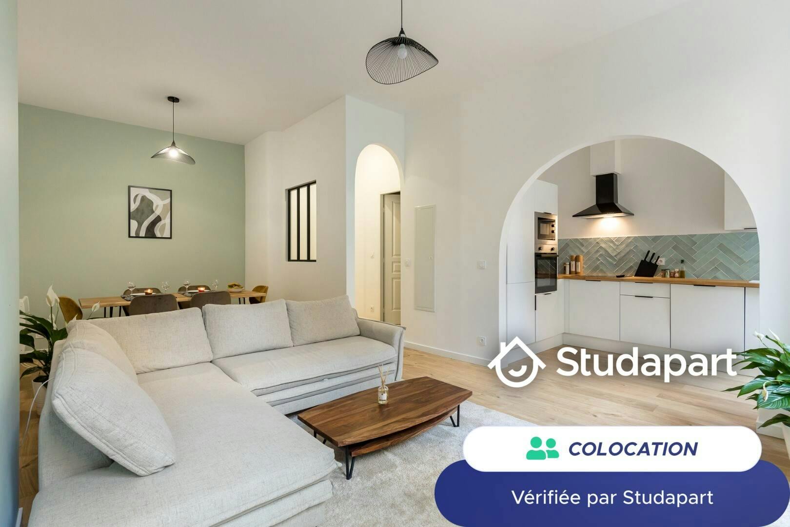 Private room for rent on Rue de Rome, Marseille - Plus