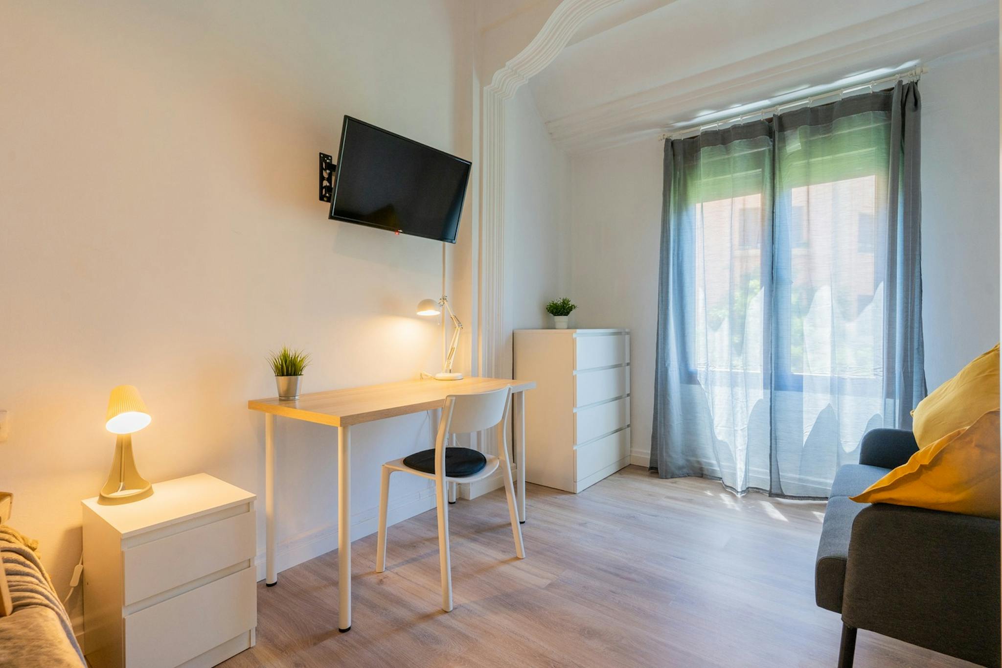 Carrer Honorato Juan, Valencia preview