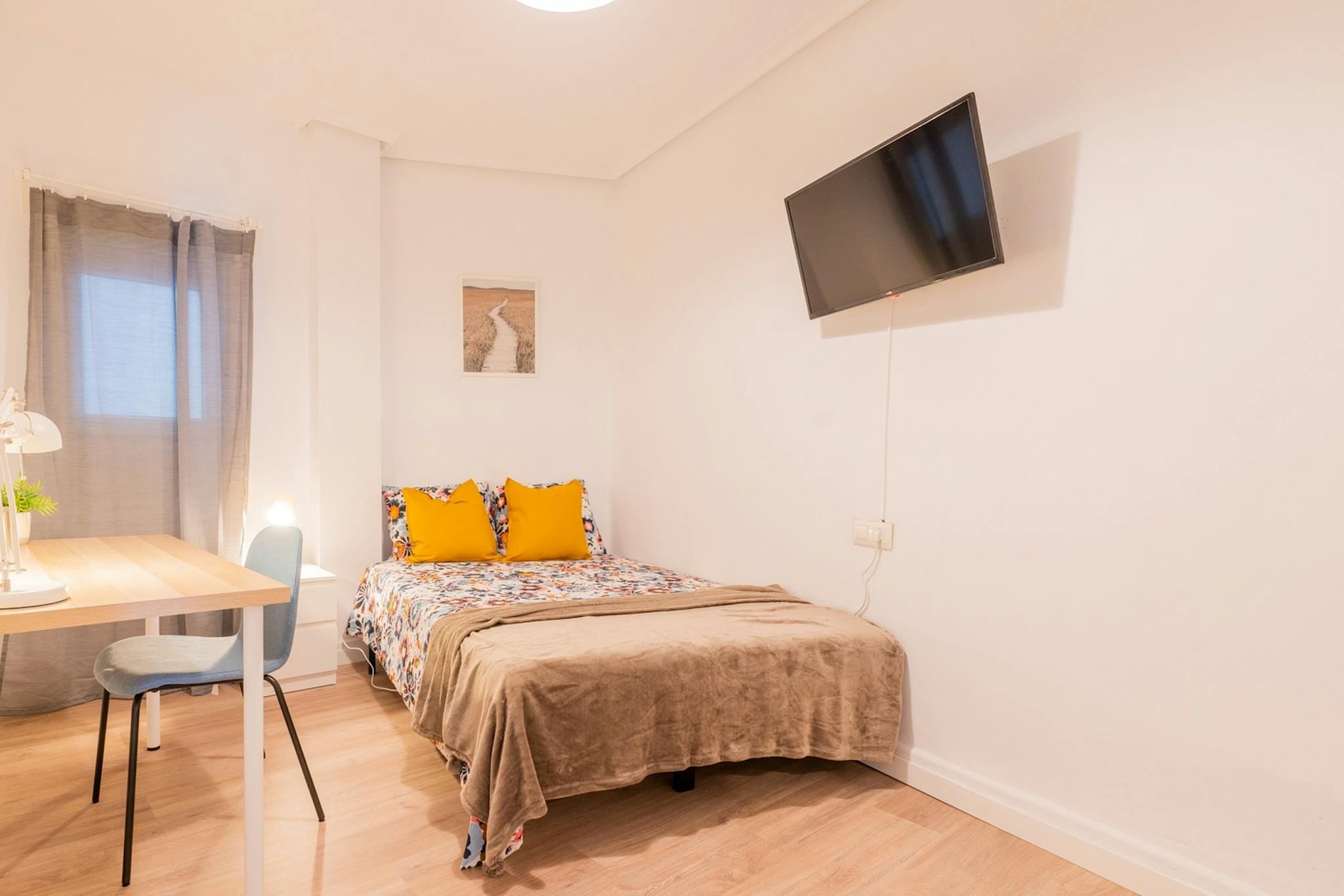 Carrer Honorato Juan, Valencia preview