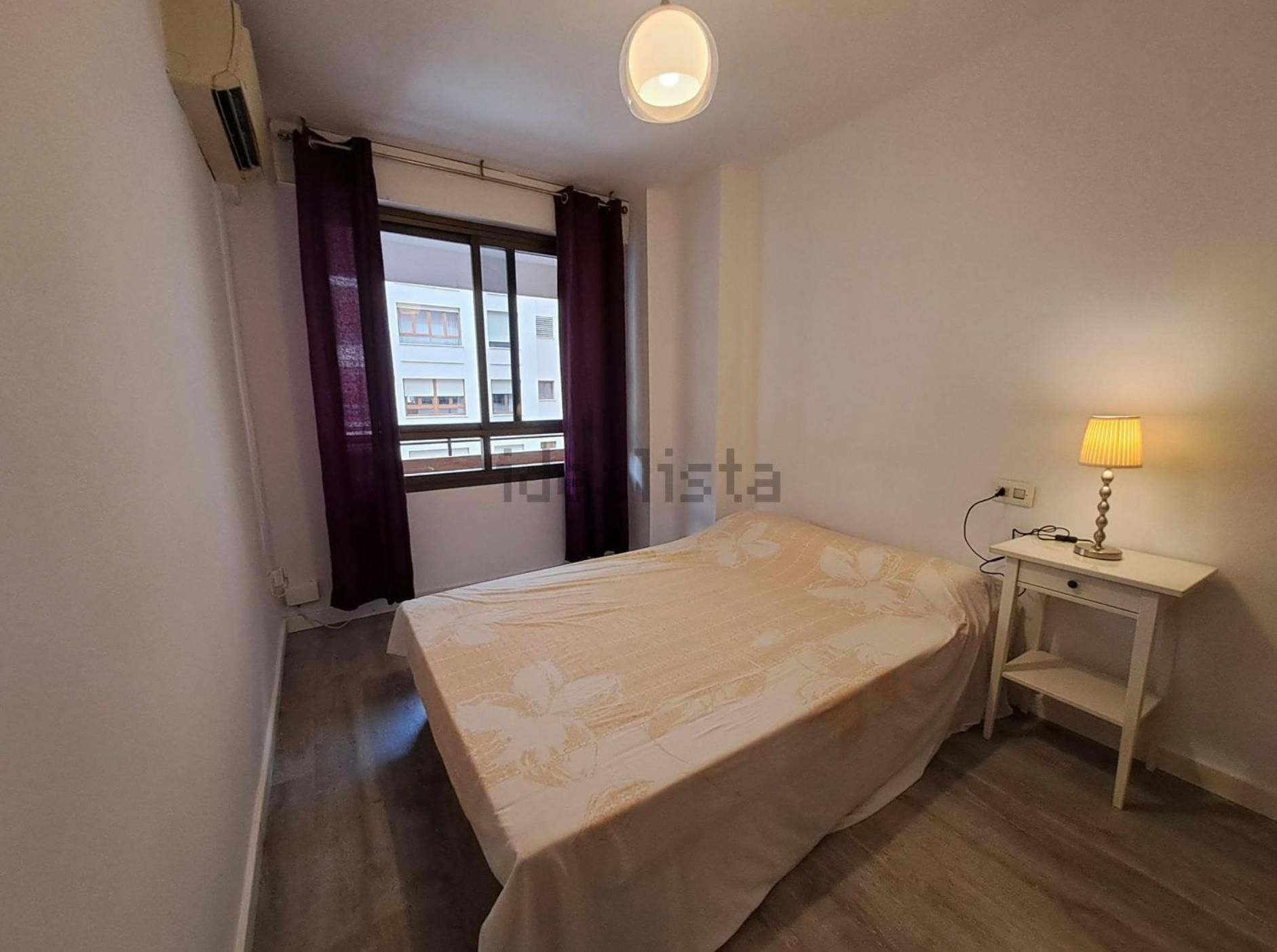 Отдельная комната сдается в аренду за 500 € в месяц в Palma, Carrer Josep Darder Metge