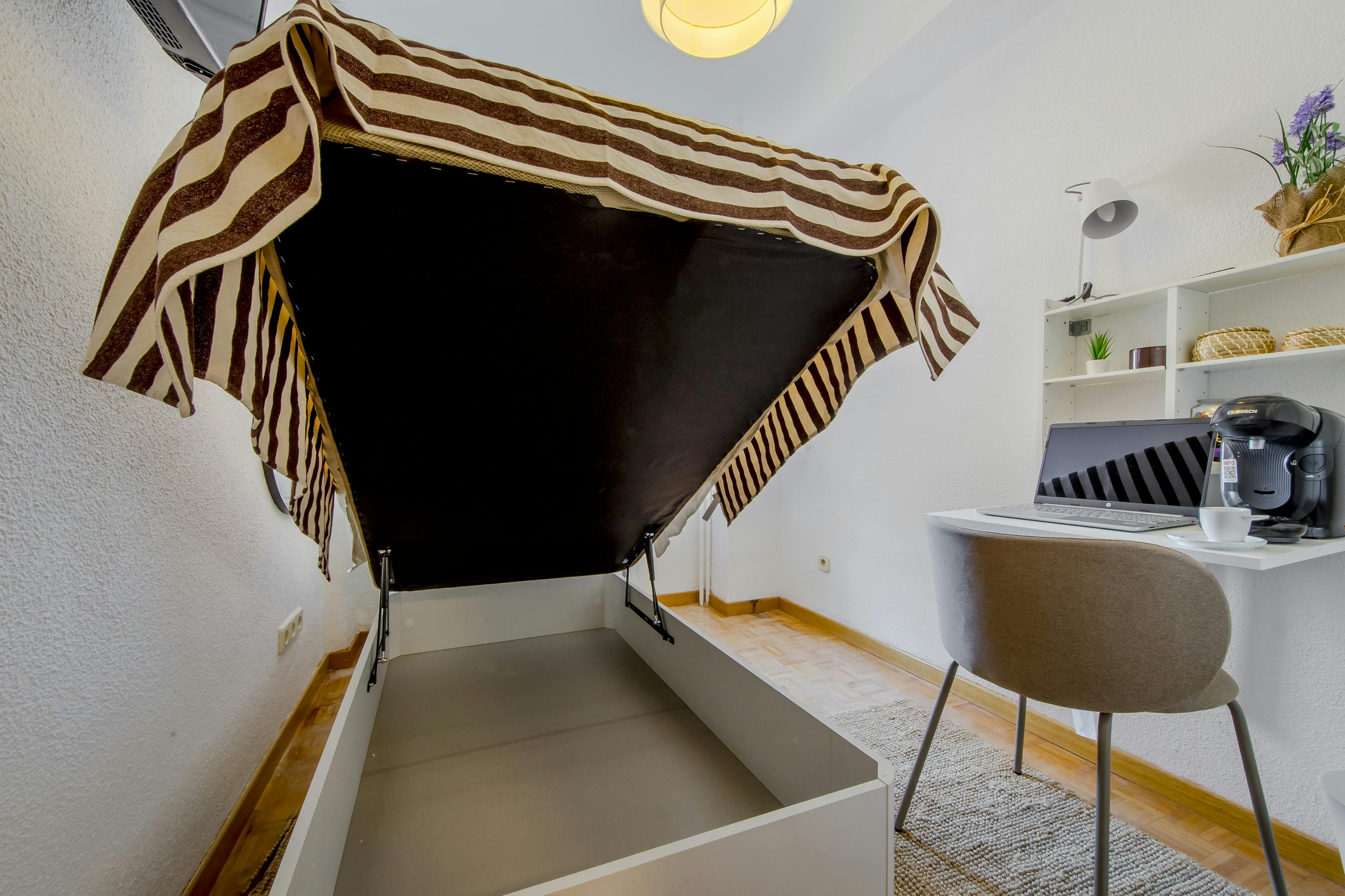 preview gallery tile