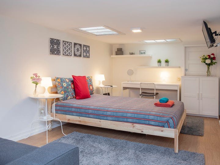 Building for rent for €900 per month in Matosinhos, Avenida da República