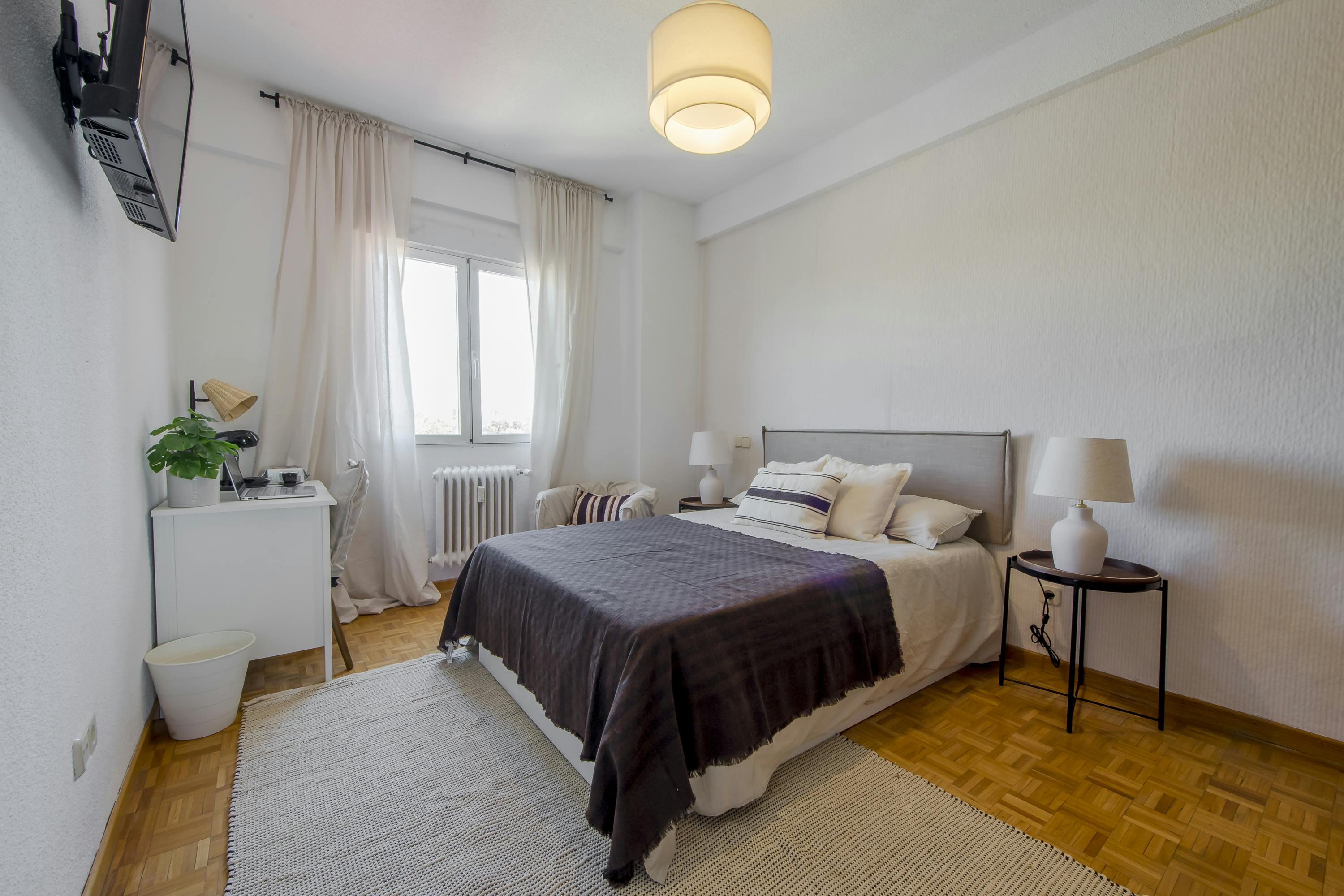 Avenida del Llano Castellano, Madrid preview