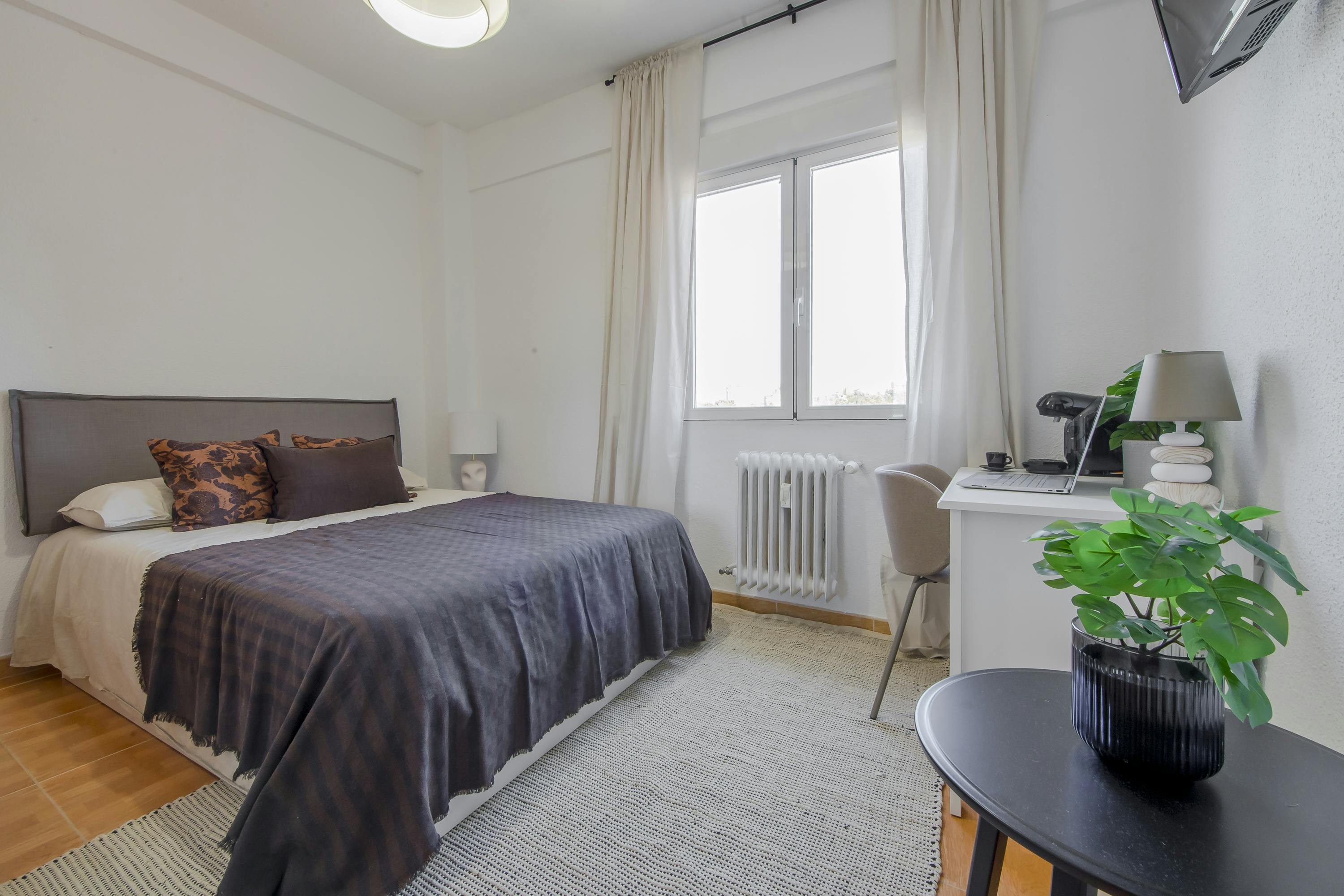 Avenida del Llano Castellano, Madrid preview