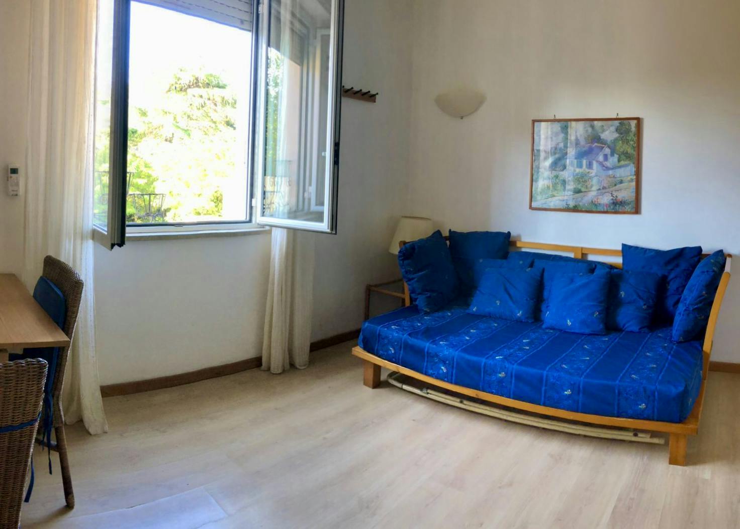 Studio for rent for €1,000 per month in Rome, Via della Camilluccia