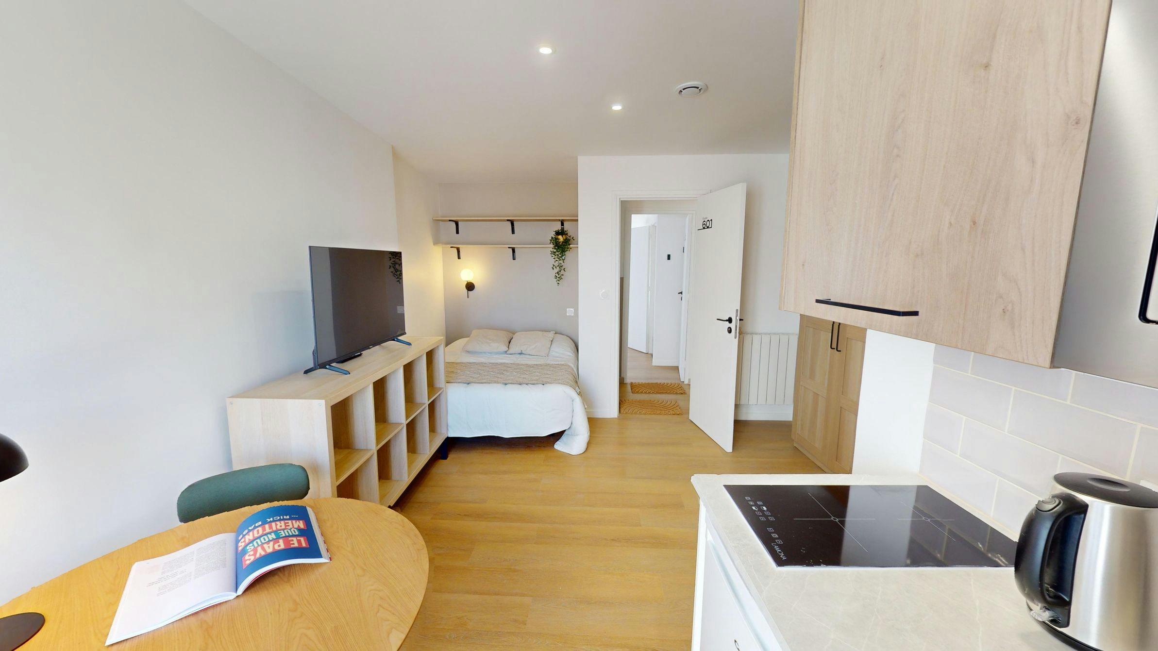Apartment Paris, 18m² — photo 1