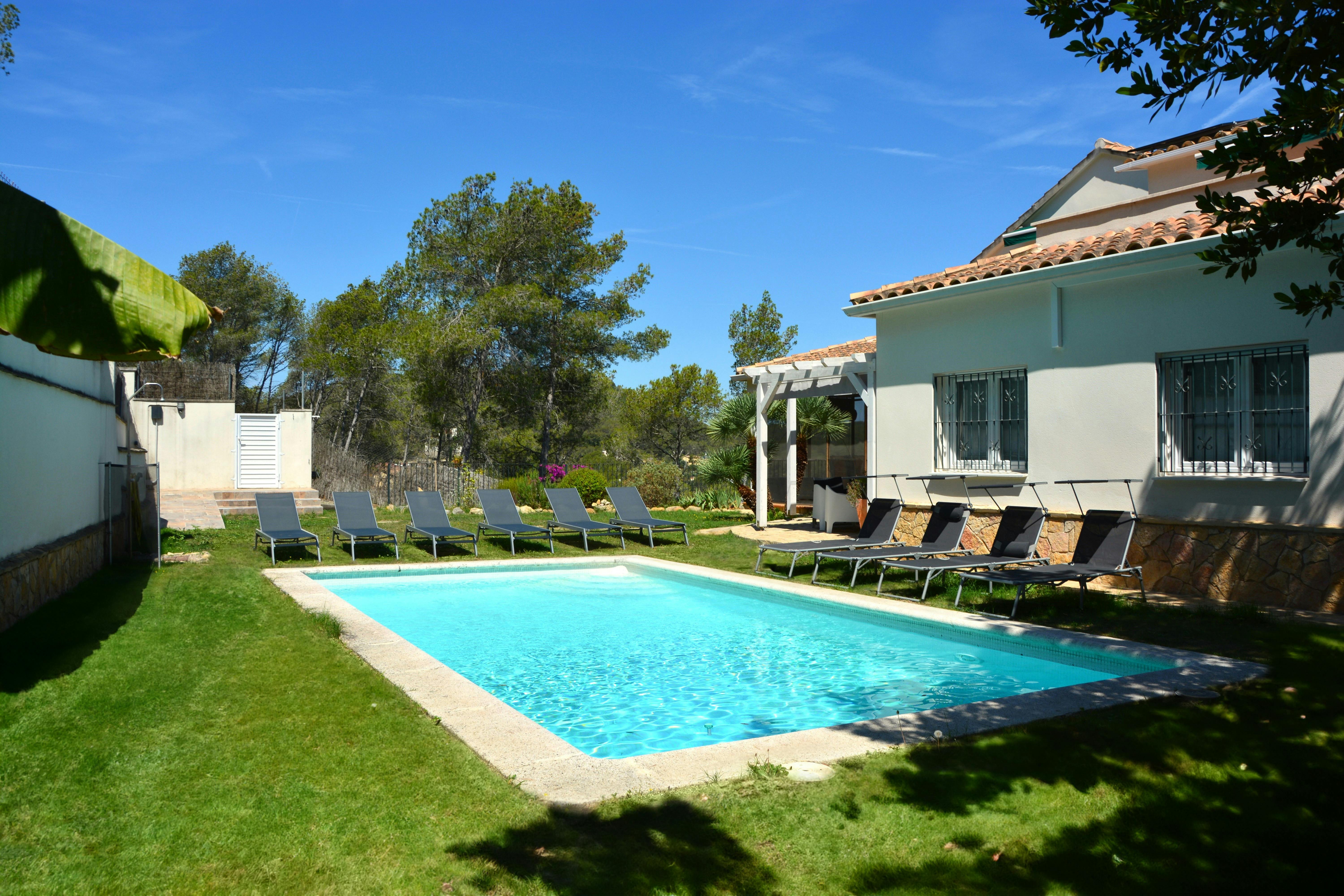 House for rent for €1,790 per month in Olivella, Carrer Llop