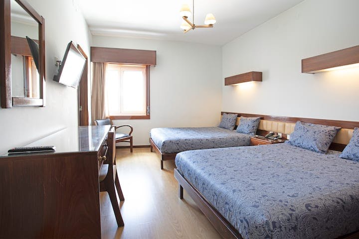 Private room for rent for €800 per month in São João da Madeira, Rua Dr. Maciel