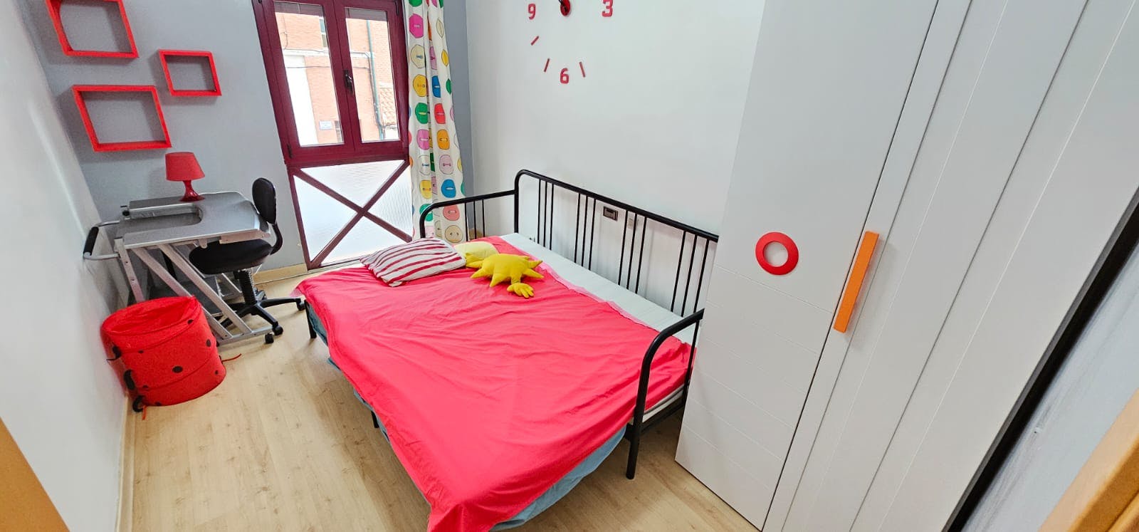 Private room for rent for €320 per month in Toledo, Avenida de Santa Bárbara