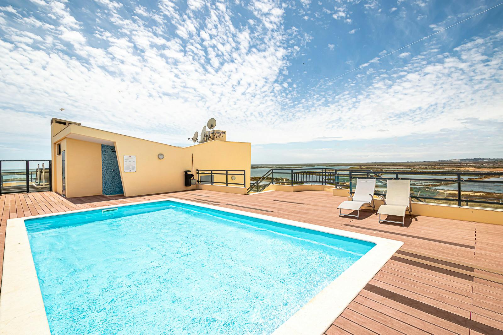 Appartement à louer pour 9 999 €/mois à Olhão, Urbanização da Atalaia