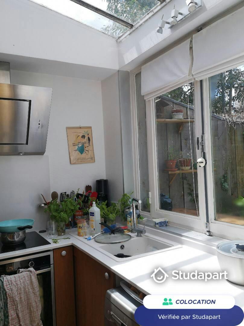 Private room for rent on Rue de Lescure, Bordeaux - Vue 5