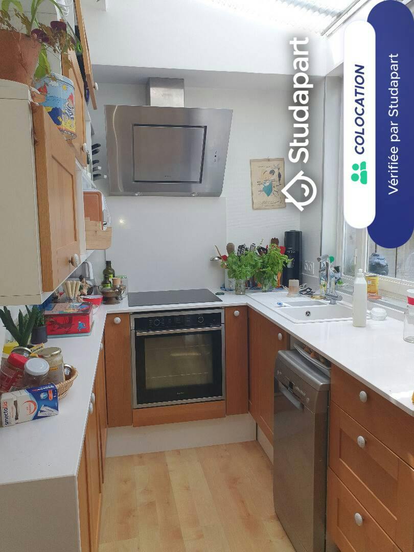 Private room for rent on Rue de Lescure, Bordeaux - Vue 4