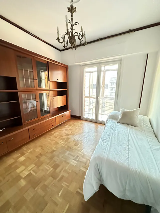 Private room in Paseo de Zorrilla, Valladolid (1541743) room image 2