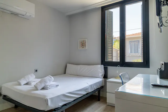 Private room in Calle de Pilar de Zaragoza, Madrid (1541829) room image 1