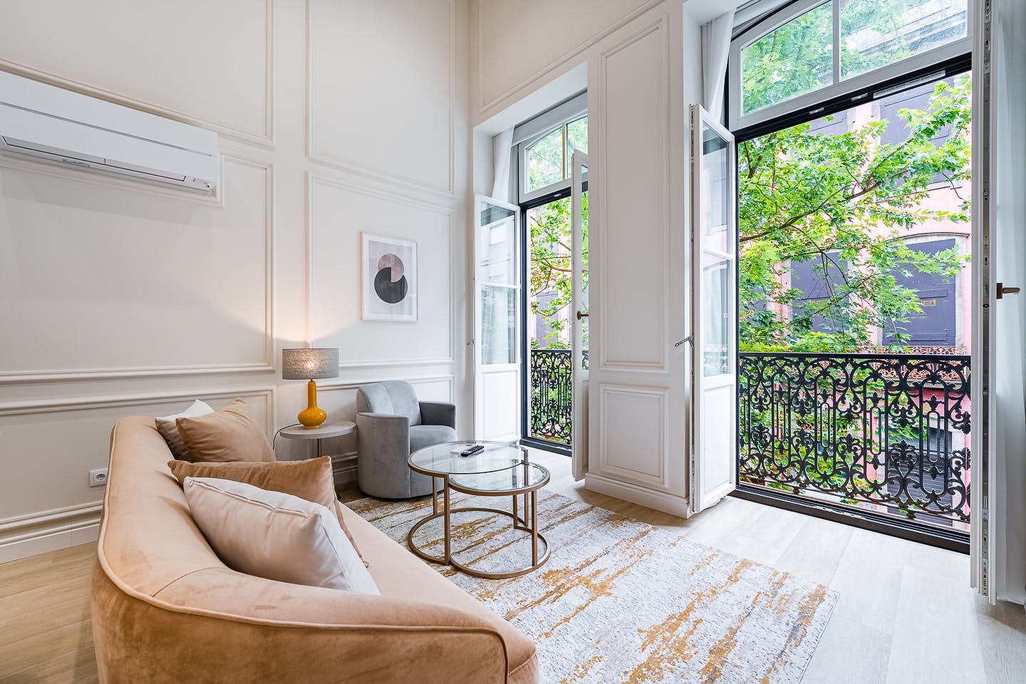 Apartment for rent for €1,310 per month in Porto, Rua de Passos Manuel