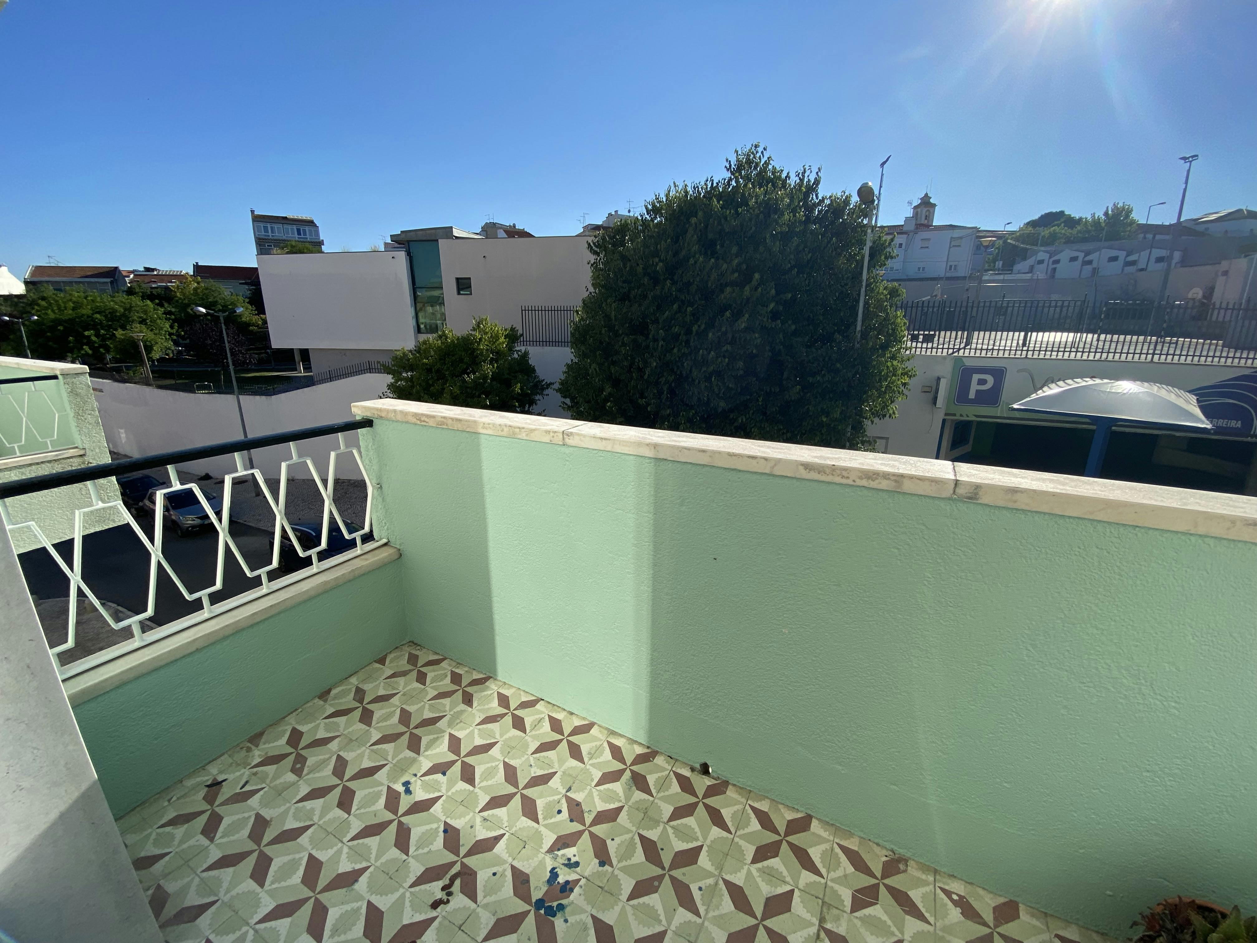 Rua Leonel Duarte Ferreira, Almada preview