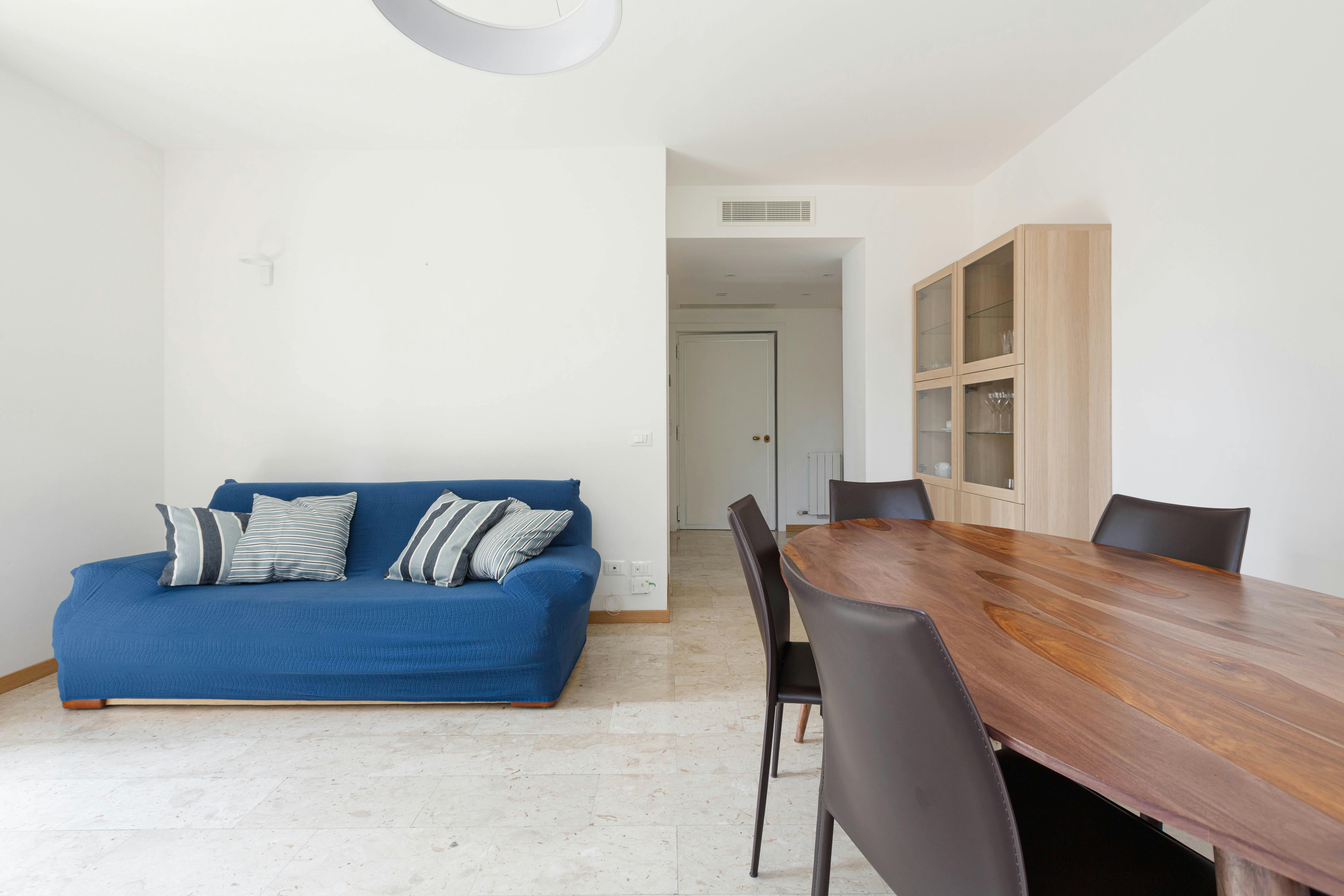 Piazza Francesco Carrara, Milan