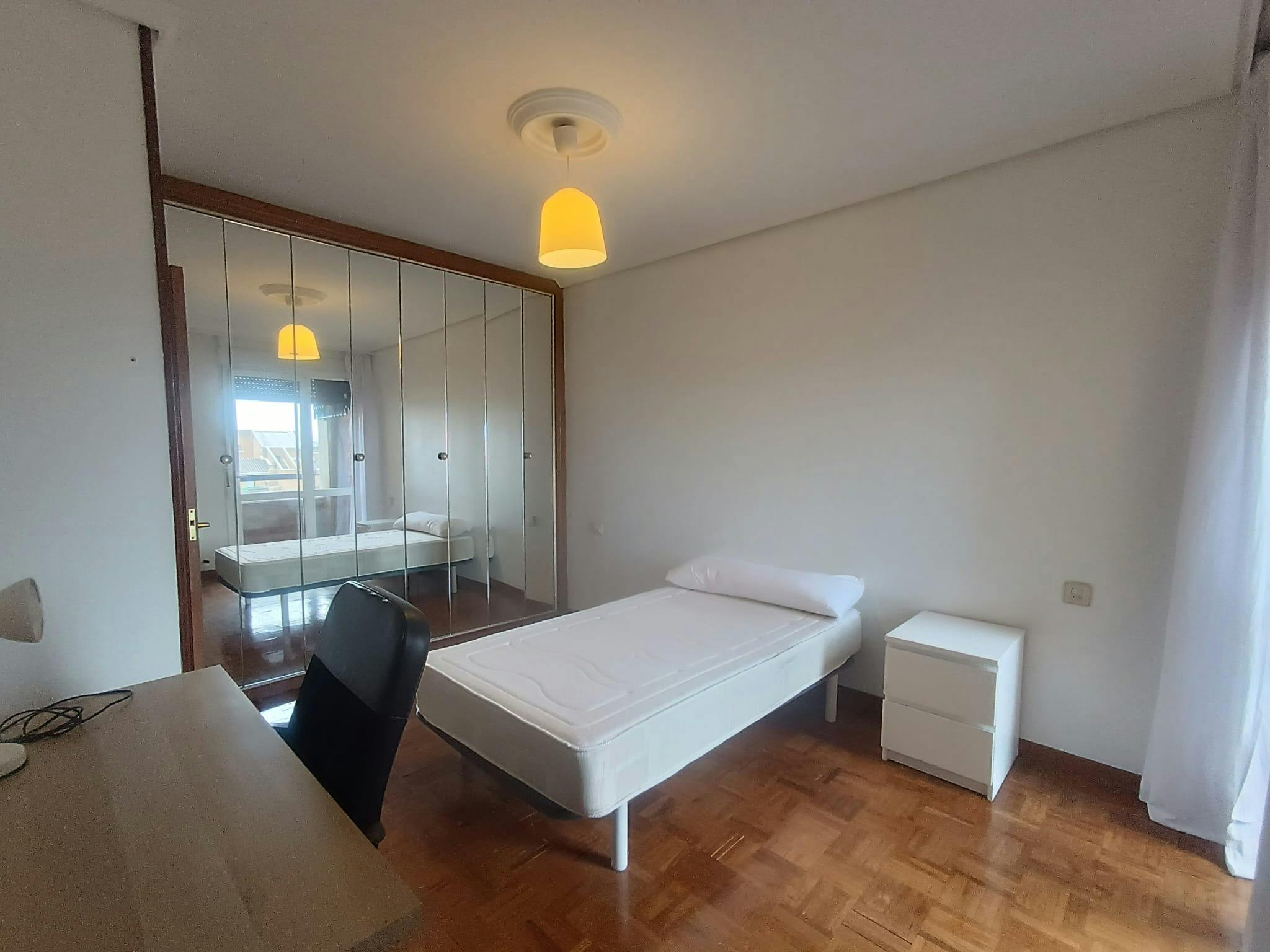 Avenida de Sancho El Fuerte, Pamplona preview