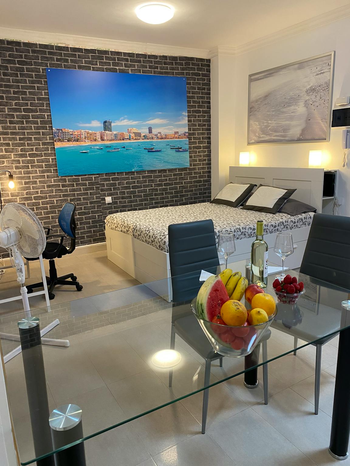 Calle Alfredo L Jones, Las Palmas de Gran Canaria preview