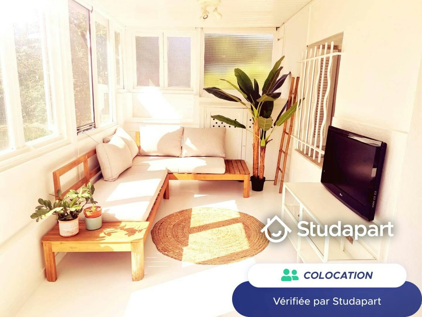 私人房间 正在以 €495 的月租出租，其位于 Auribeau-sur-Siagne, Hameau Mandine