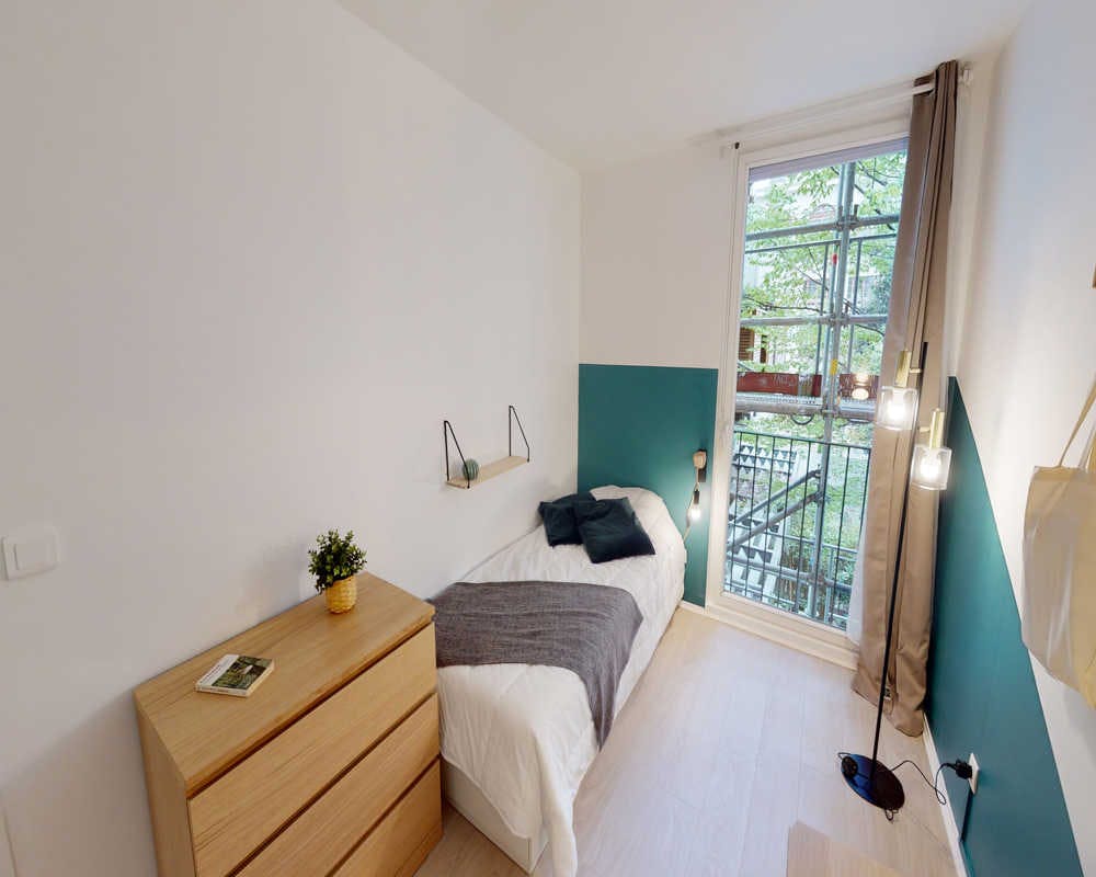 Rue des Frigos, Paris preview