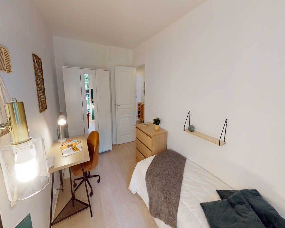 Private room for rent for €920 per month in Paris, Rue des Frigos