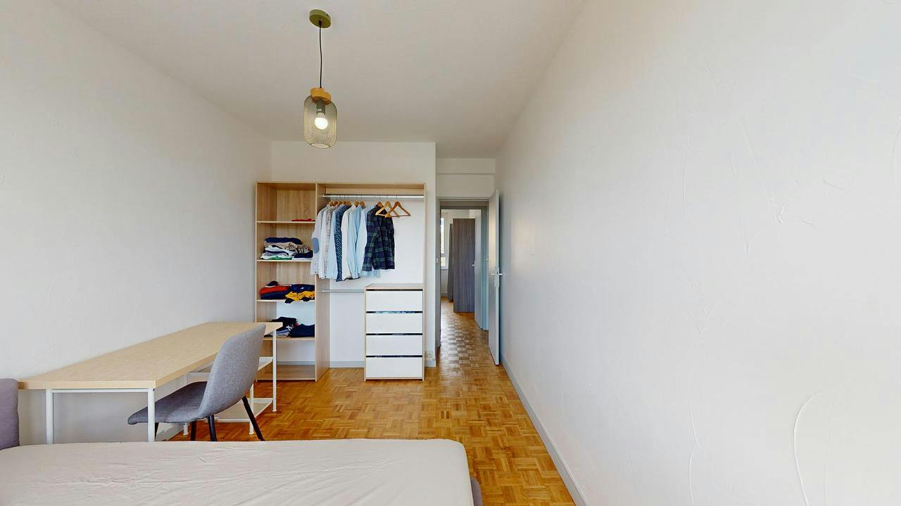 Apartment in Dijon, Université - More