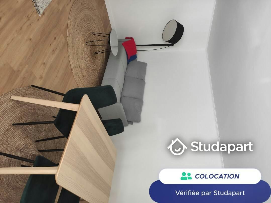 Private room for rent for €410 per month in Boulogne-sur-Mer, Square Marivaux