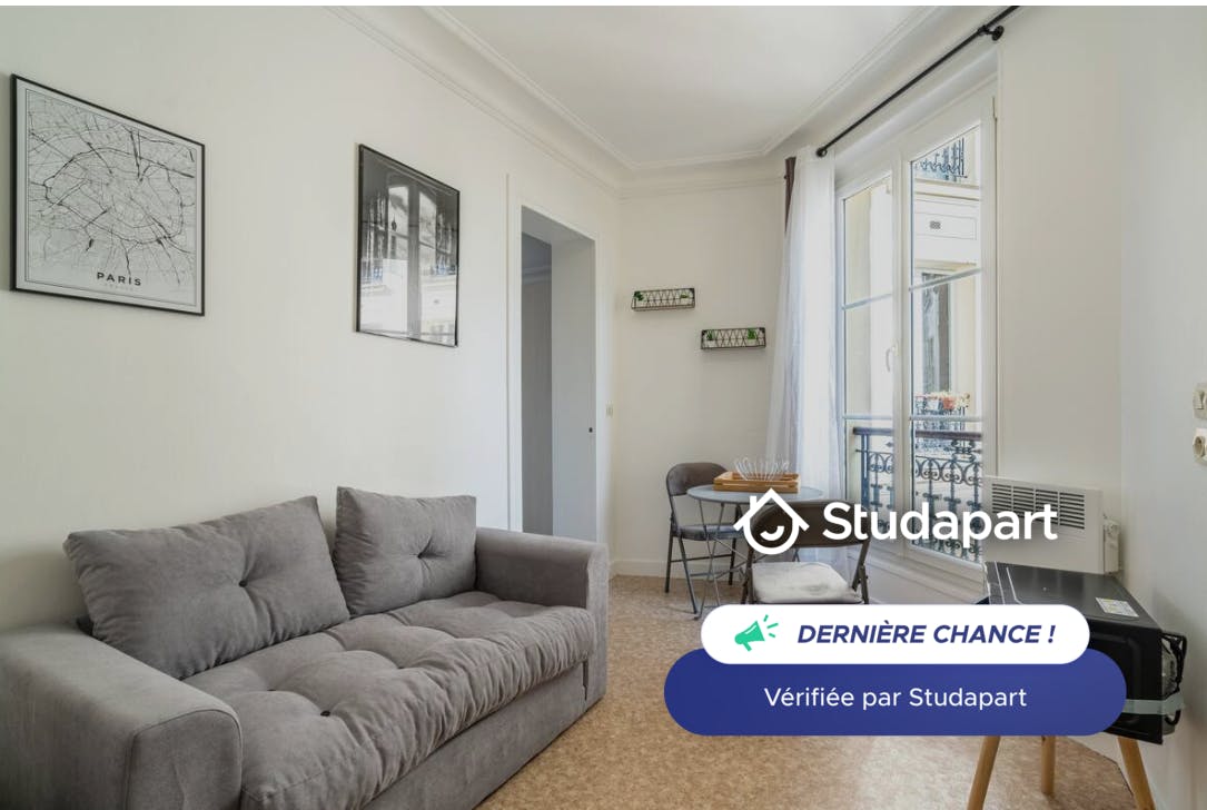 Apartment for rent for €1,900 per month in Paris, Rue Camille Crespin du Gast