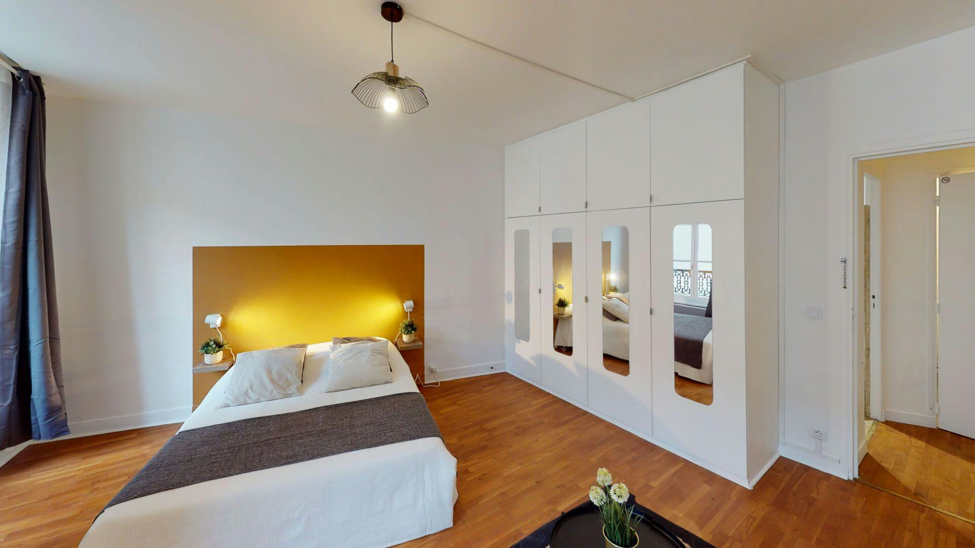 Private room for rent on Avenue de Wagram, Paris - Vue 3