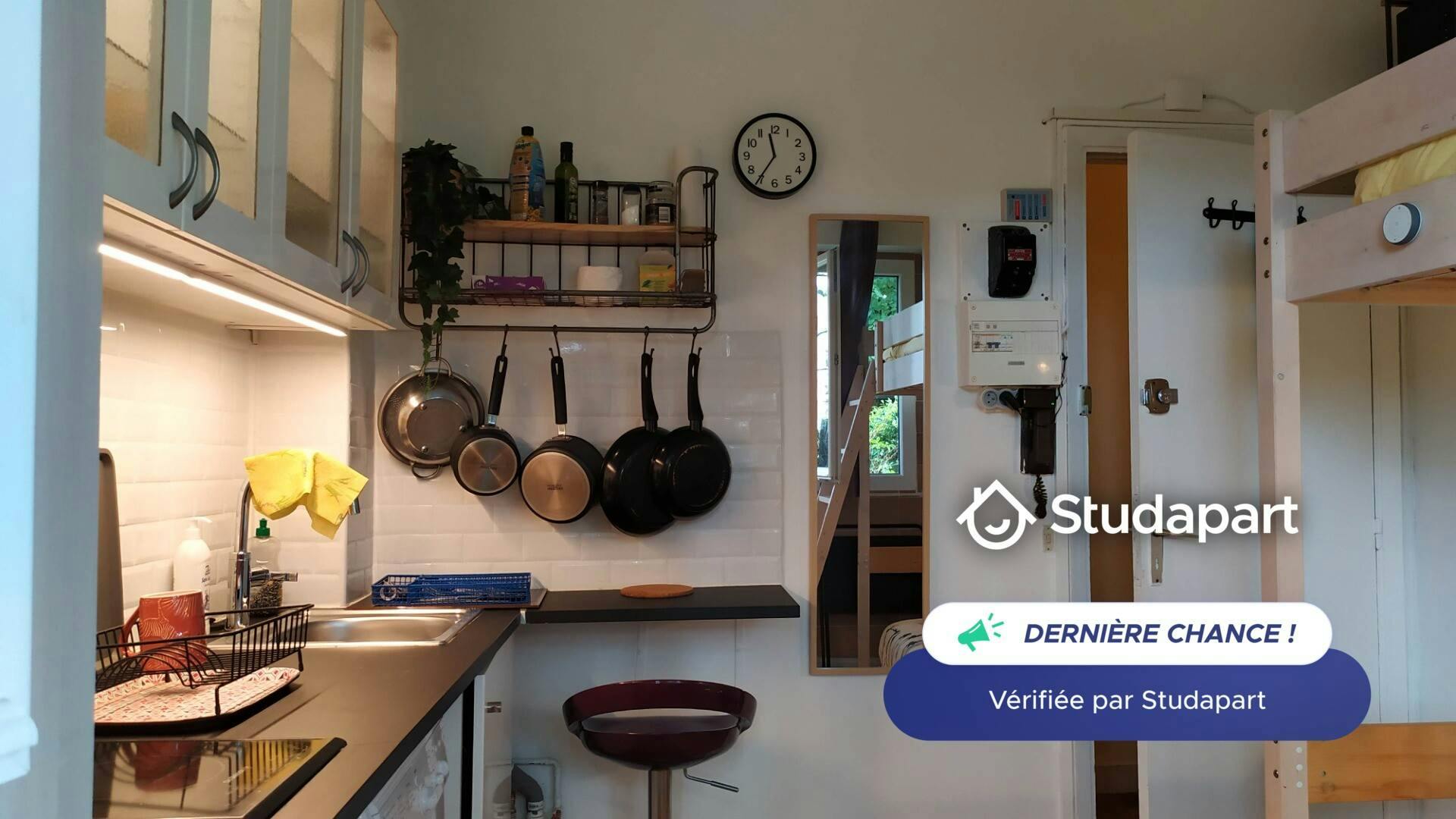 Квартира сдается в аренду за 650 € в месяц в Ville-d’Avray, Rue de Saint-Cloud