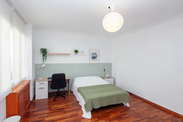 Private room in Carrer Dr. Lluch, Valencia (1543243) room image 2
