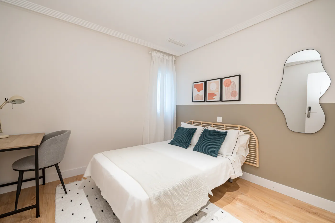 Private room in Calle de Félix Boix, Madrid (1543384) ROOM 1