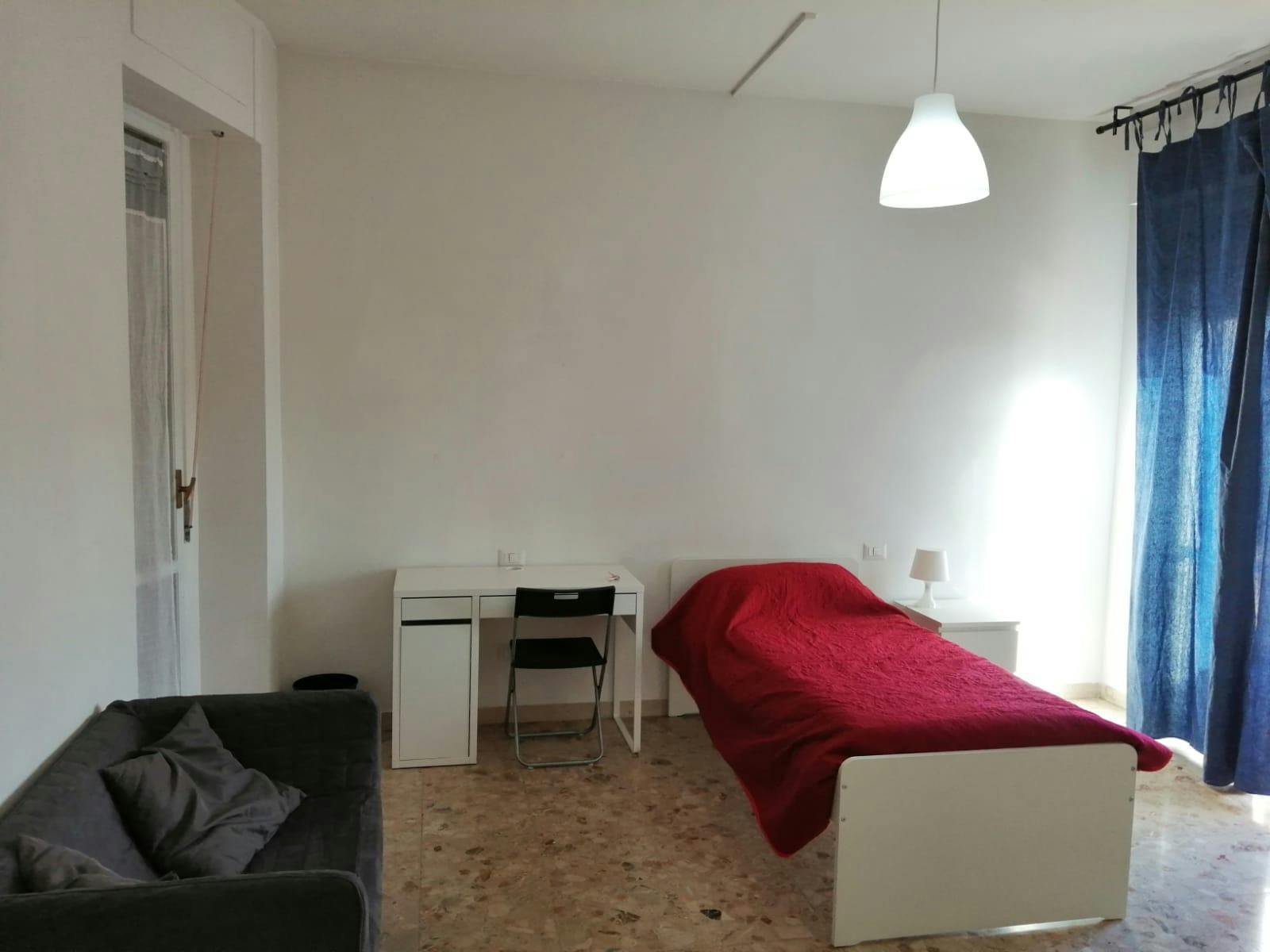 Single room Florence, 1 bed, 18m² — photo 3