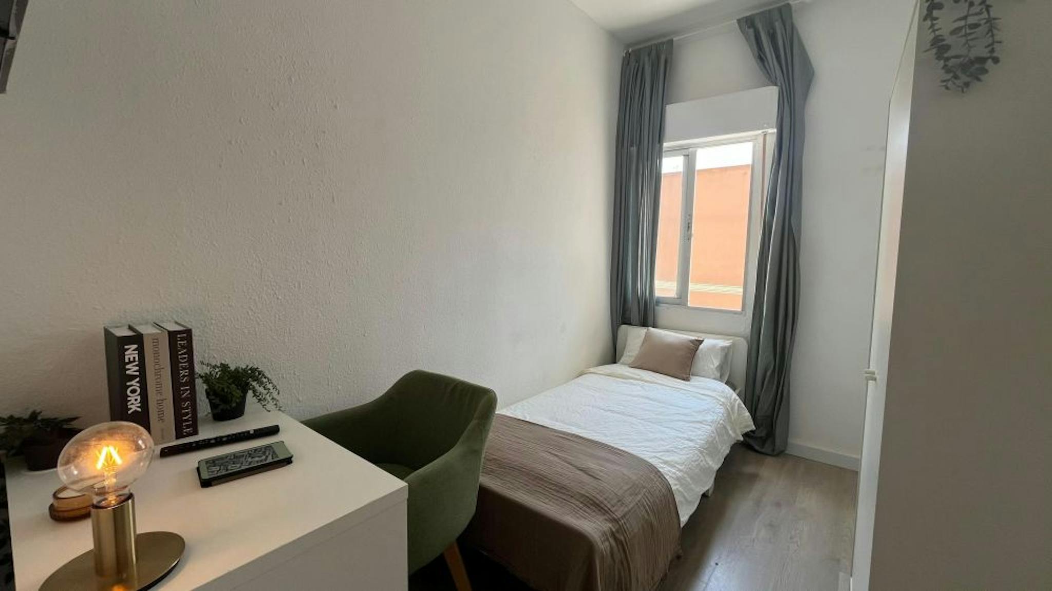 Calle de Luis Mitjans, Madrid preview