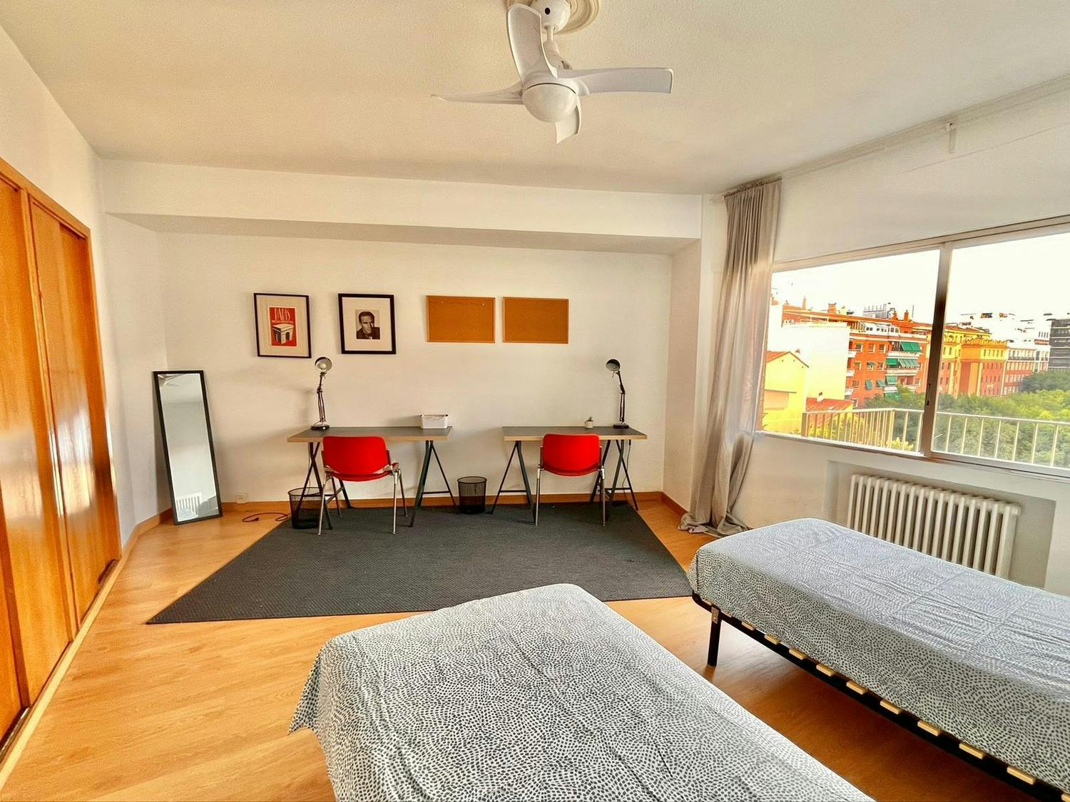 Calle de Santa Cruz de Marcenado, Madrid preview