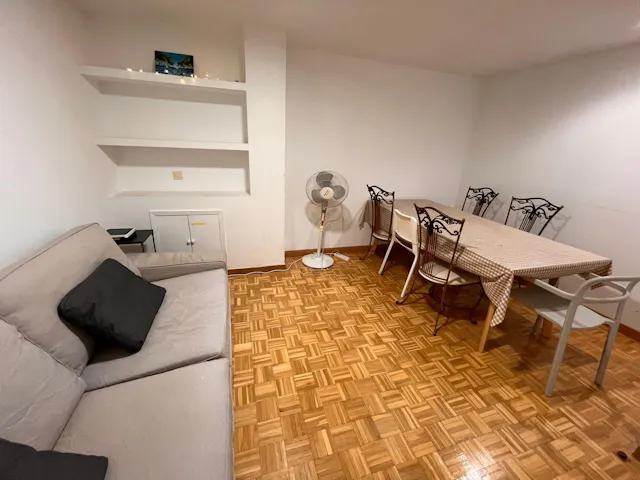 Private room in Calle de Santa Cruz de Marcenado, Madrid (1543639) room image 20