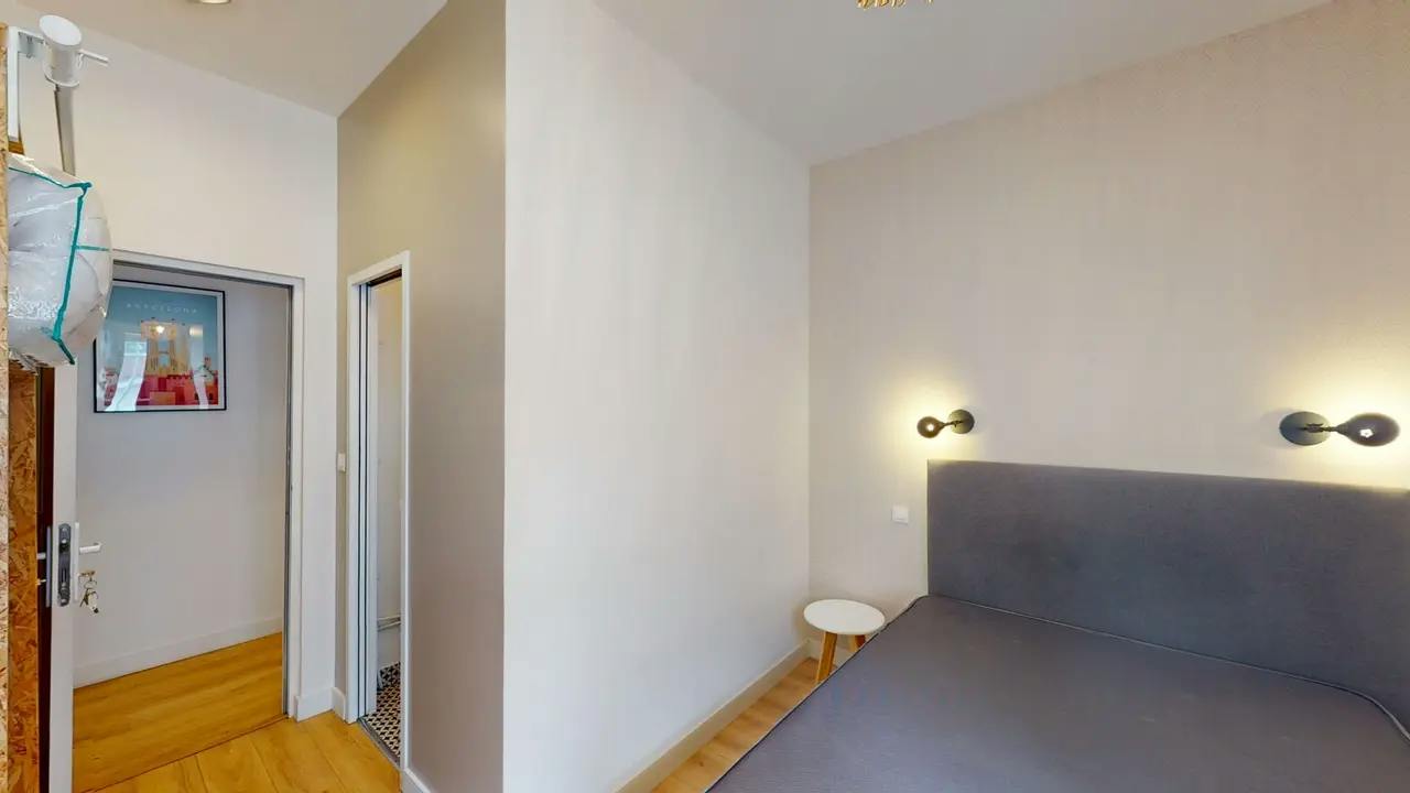 Private room in Rue de Douai, Lille (1543663) room image 2