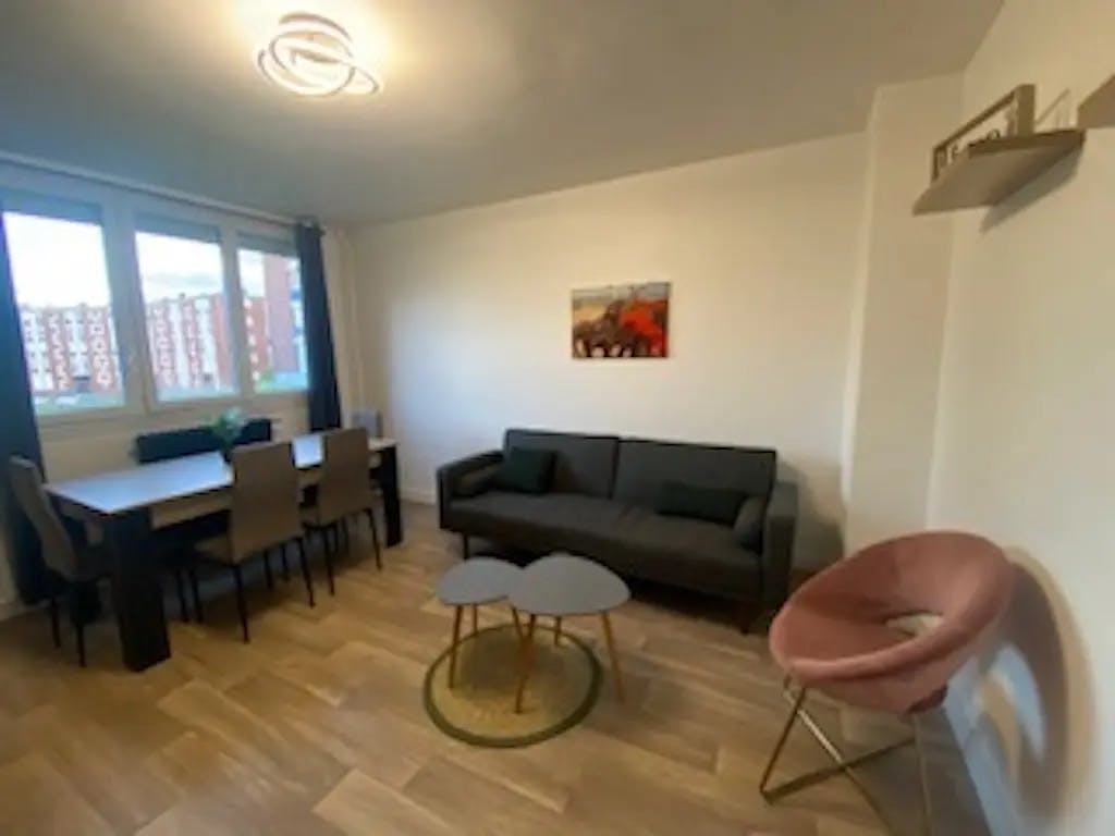 Appartement te huur voor € 900 per maand in Amiens, Rue Georges Guynemer