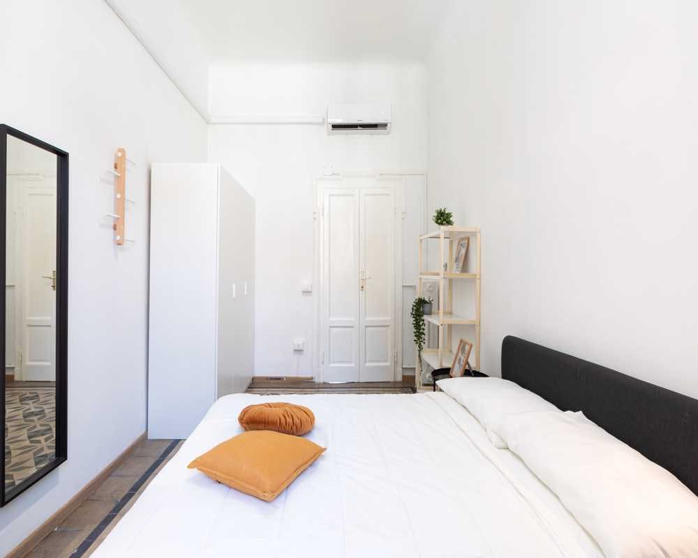 Via Macedonio Melloni, Milan