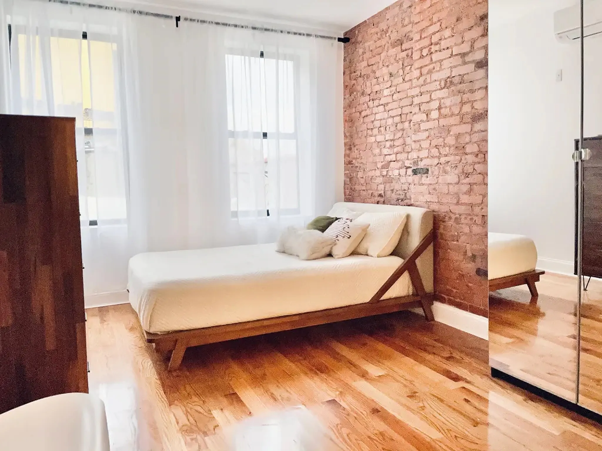 Myrtle Ave, Ridgewood, NY preview