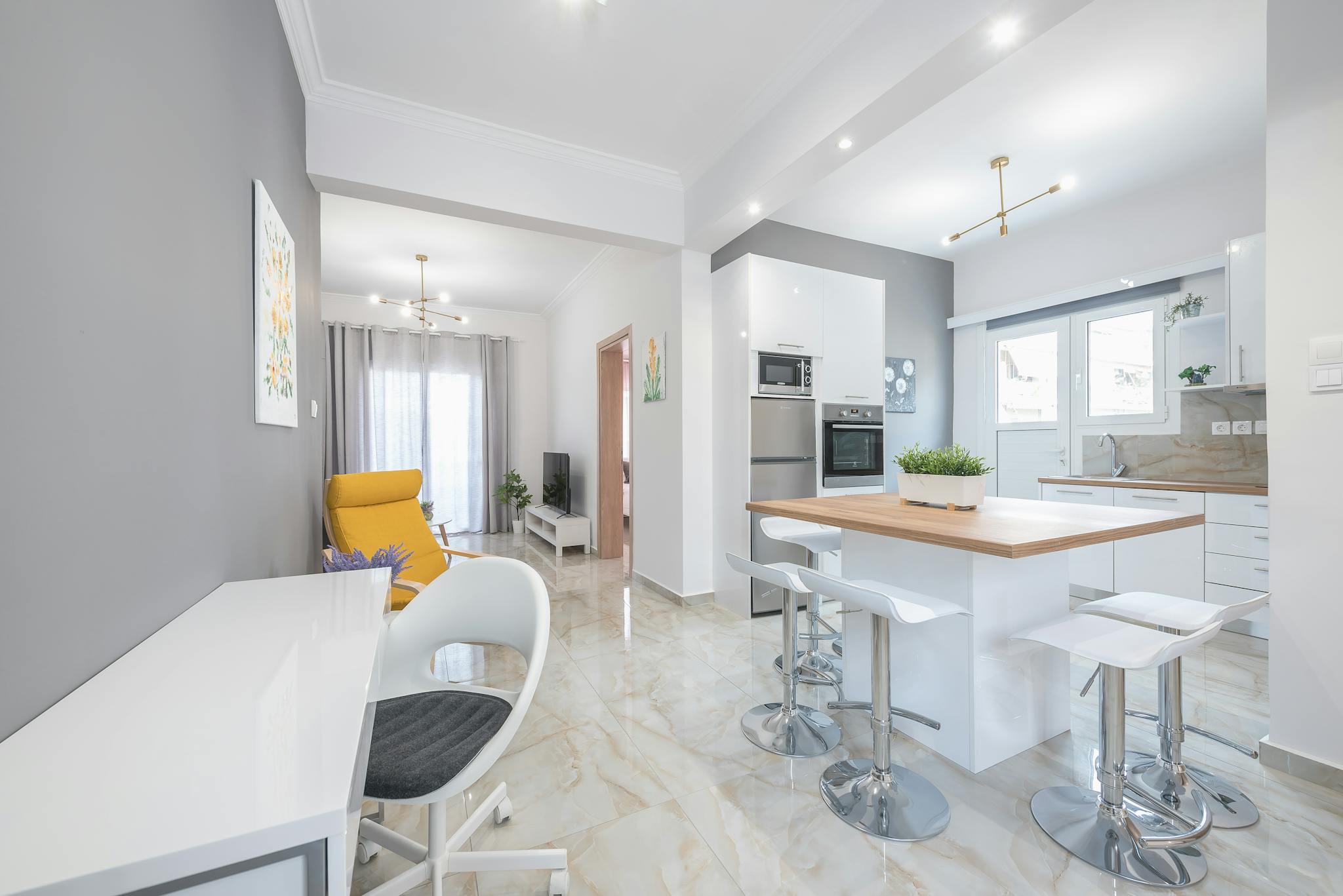 Psaroudaki, Athens preview