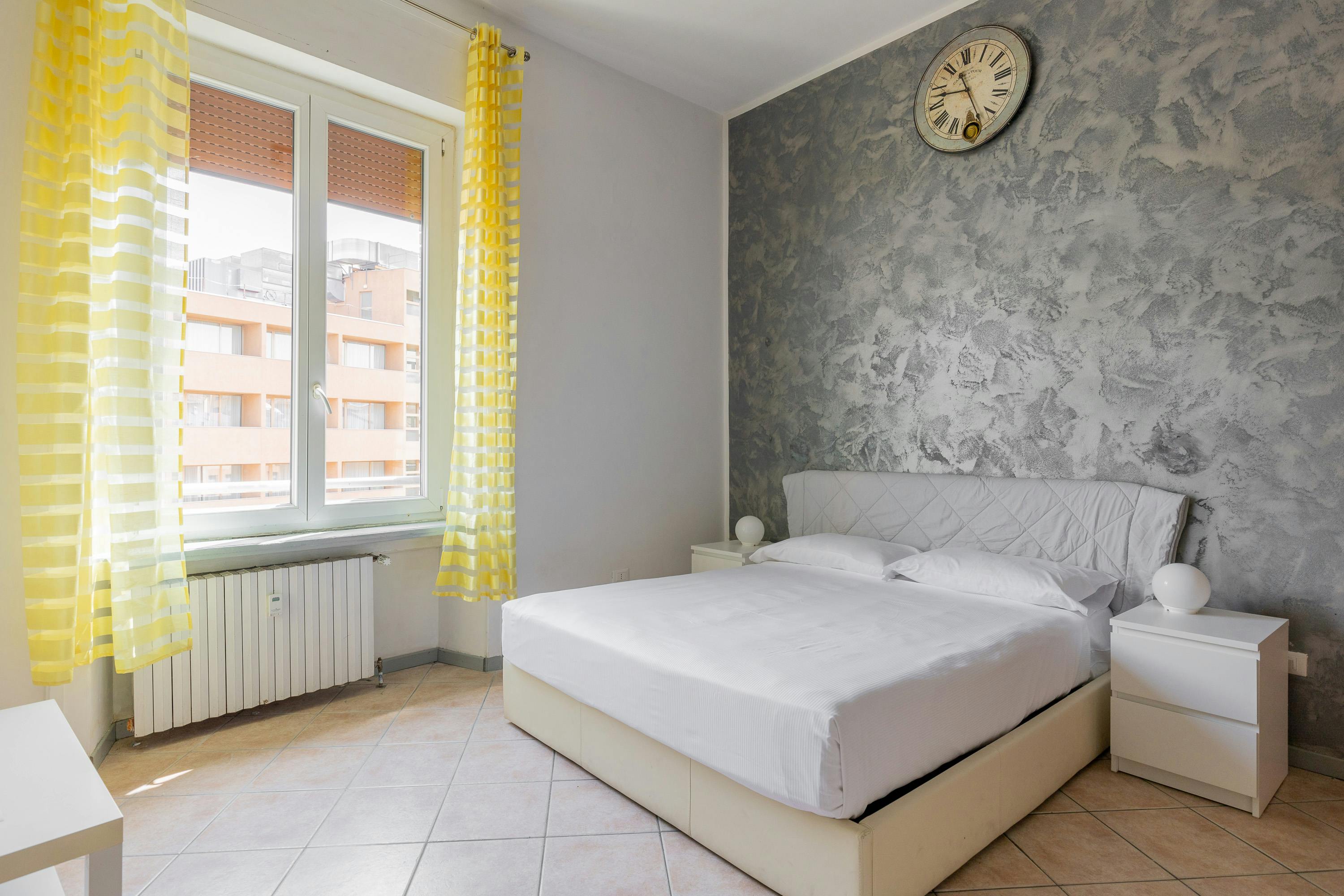 Apartment for rent for €1,350 per month in Bologna, Via Antonio Gramsci