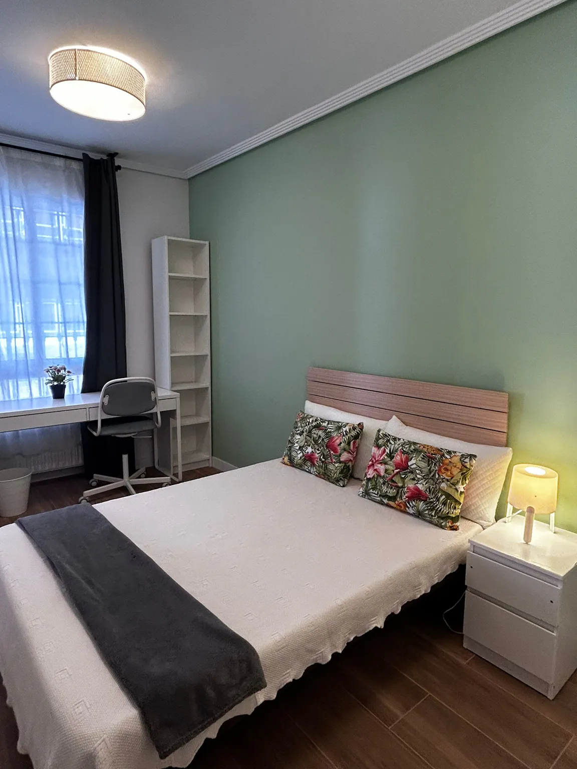 Private room in Calle Roma, Madrid (1544105) ROOM 1